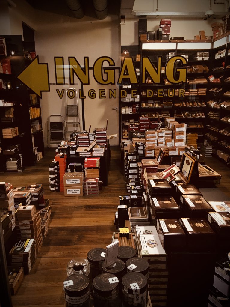 Rotterdam Daily Photo: How about a cigar?